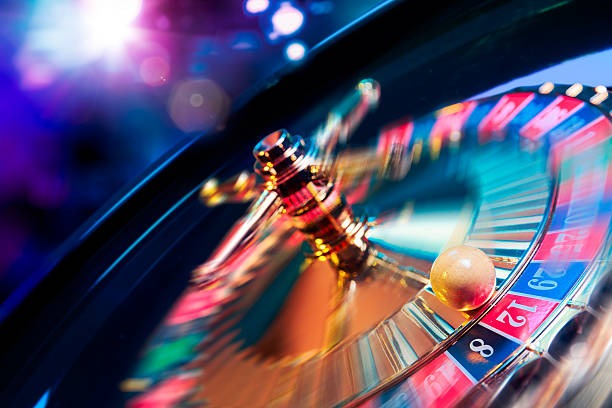 Lightning Roulette live dealer table on dunia toto showing lightning multiplier display